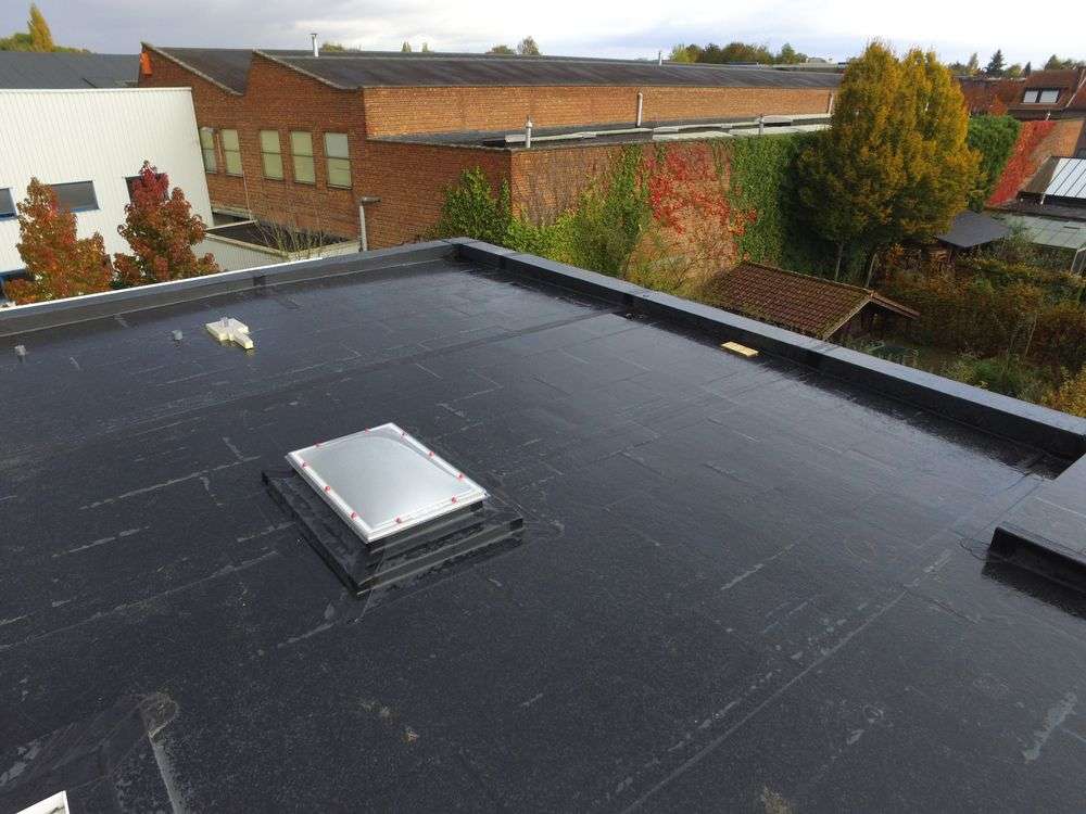 EPDM op plat dak aanbrengen in 026